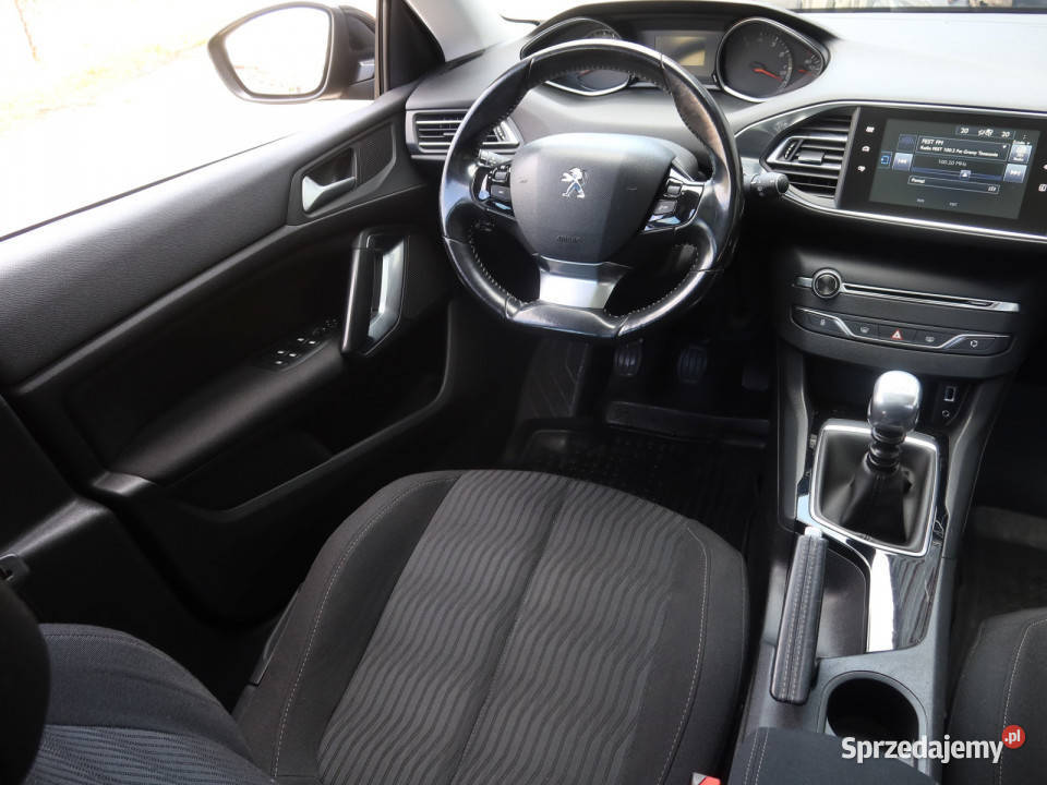 Peugeot 308 12 PureTech Kombi 308 Peugeot Katowice