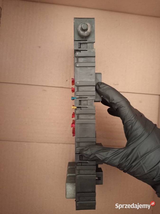 Skrzynka bezpiecznikówmoduł Atego Rozprza