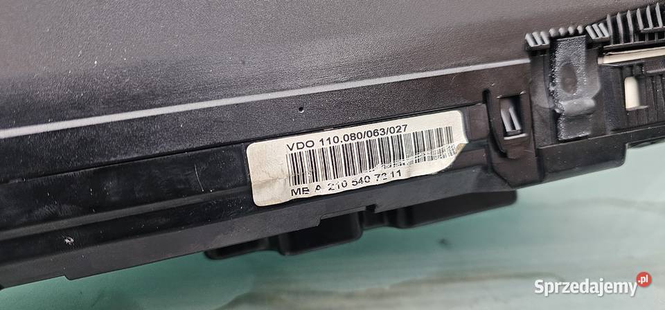 Licznik mercedes w210 32 cdi 2105407211 Rok produkcji 1999 Zbąszyń