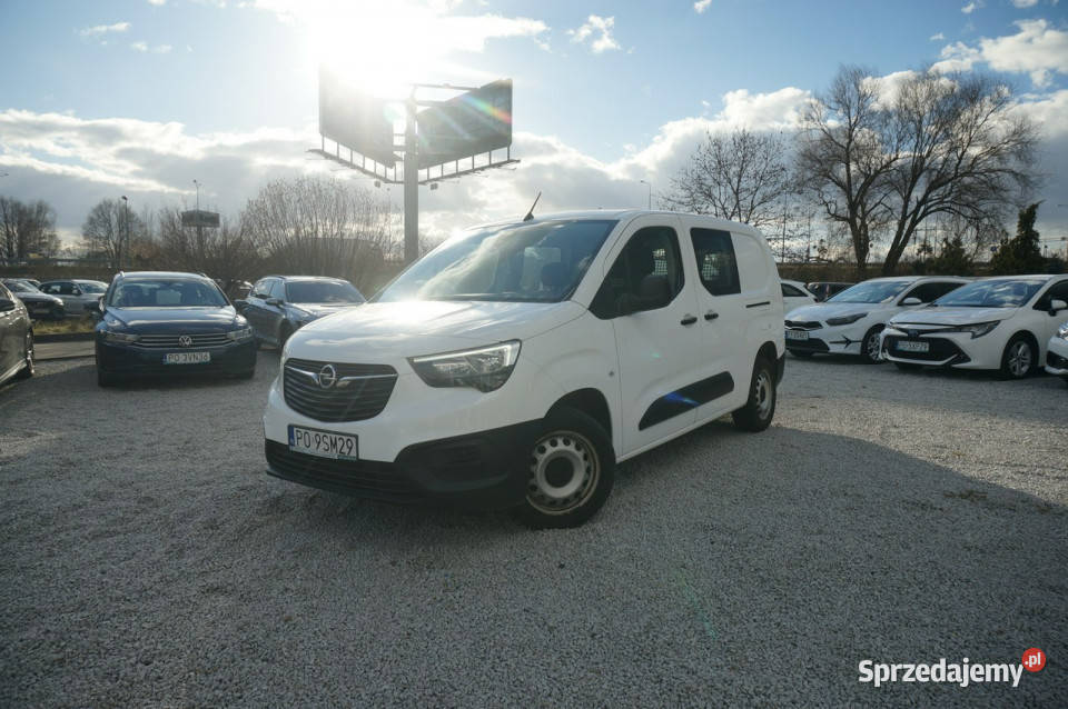Opel Combo 15 CDTI131 Cargo XL 24t Essential sprzedam