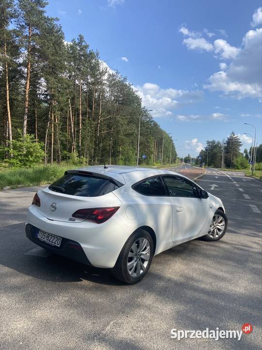 Sprzedam Opla astrę GTC 2013r poduszka powietrzna Astra
