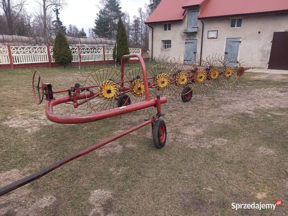 Sprzedam zgrabiarkę do siana 7 Zgrabiarki i przetrząsacze Zgrabiarki i przetrząsacze sprzedam