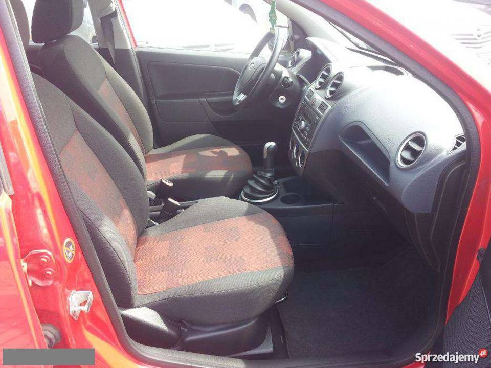 Na sprzedaż Ford Fiesta czerwony Krzywizna