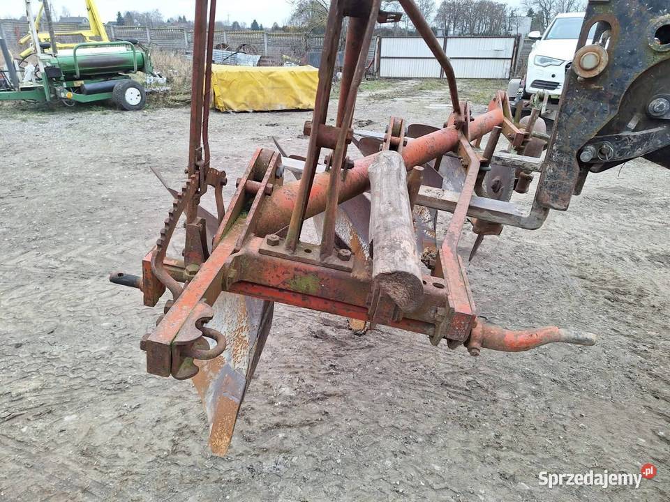 sprzedam ładny pług Pługi sprzedam