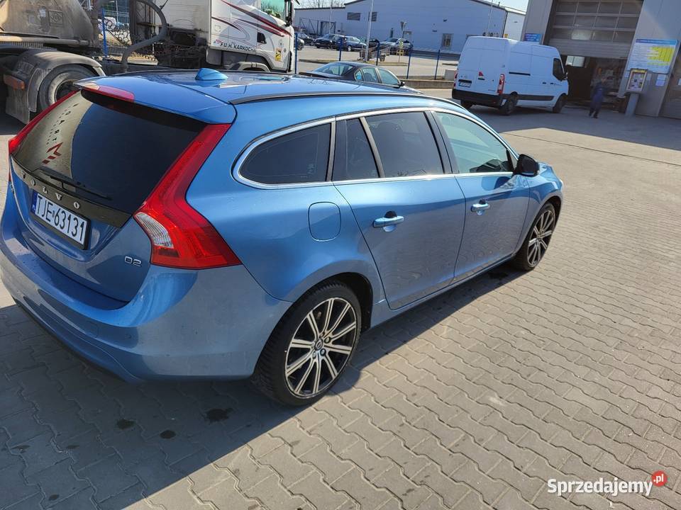 Volvo V60 D2 MOMENTUM światła do jazdy dziennej Jędrzejów