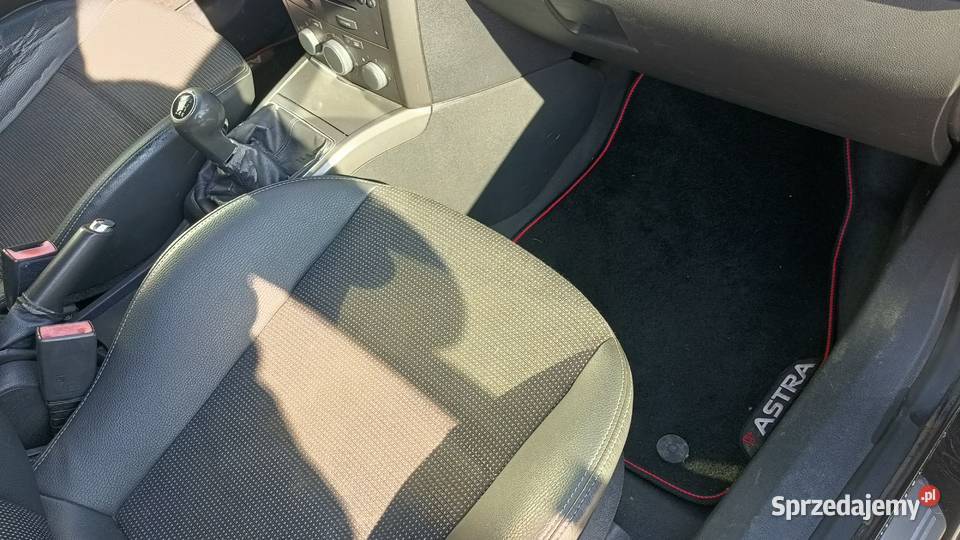 Opel Astra 2006r 19 tdi czarny podkarpackie
