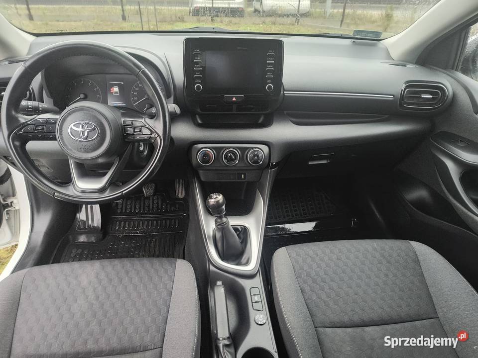 Yaris 15 LPG 2022 Krajowy Bezwypadkowy kujawsko-pomorskie Toruń sprzedam