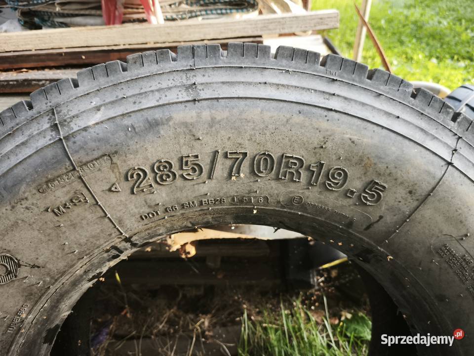 Opony cieżarowe 28570 R 195 napedowe małopolskie Tarnów sprzedam
