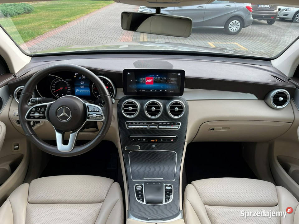 Mercedes GLC 200 Coupe Skóry Kamera CarPlay Hak ESP Lipówki