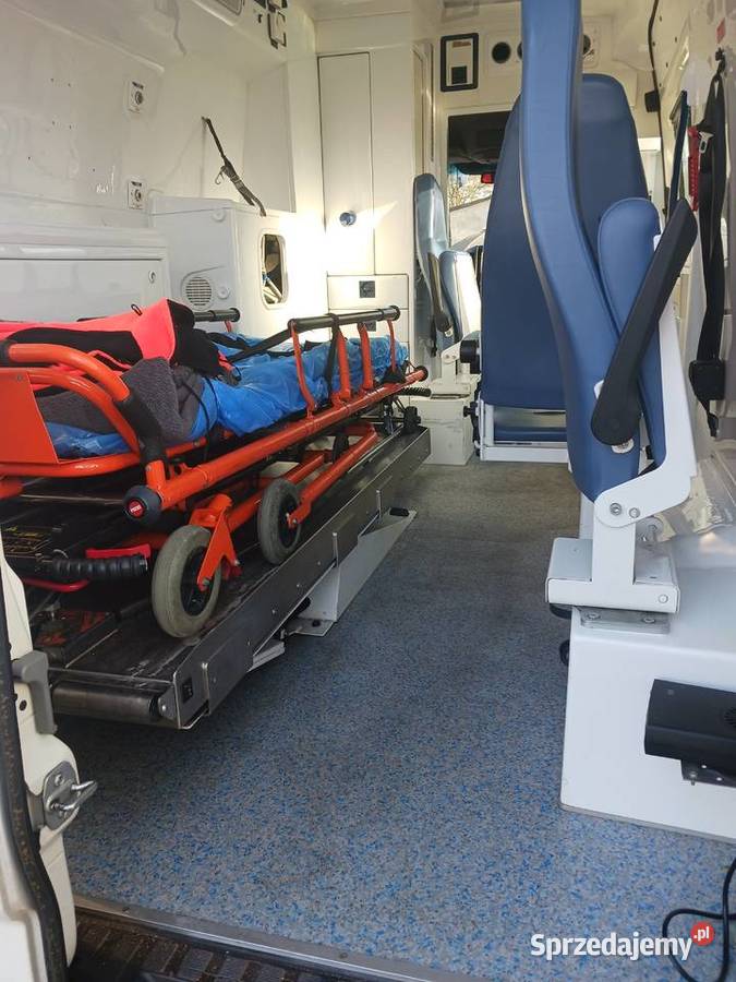 Volkswagen Crafter ambulanskaretka 2009 biały