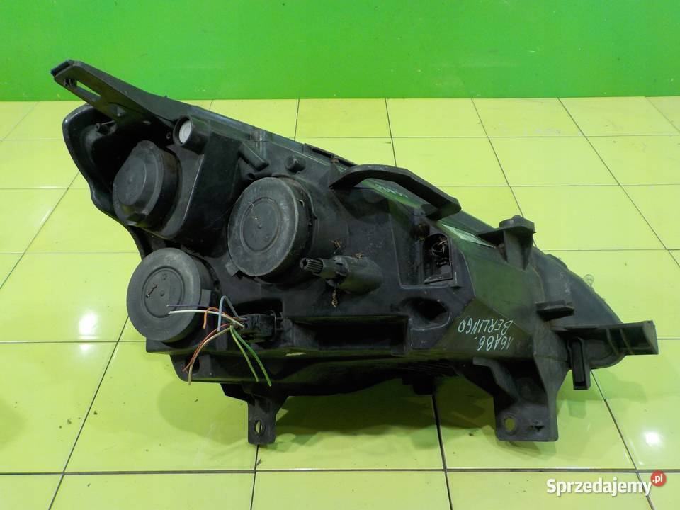 BERLINGO PARNTER II III LIFT I 14r VAN lampa