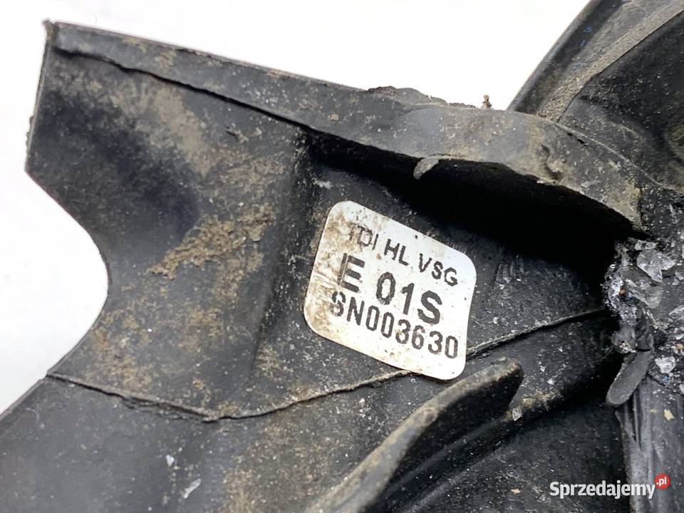 USZCZELKA DRZWI TYŁ LEWY AUDI Q8 SUV osobowe Uszczelki sprzedam