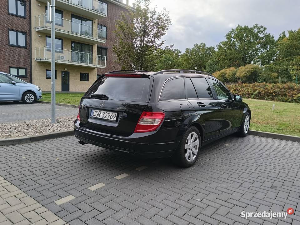 MercedesBenz C W204 Kombi Benzyna 2009 128 000 tempomat Grudziądz