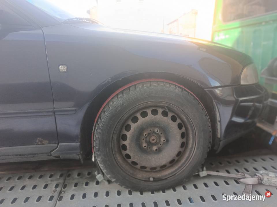 Błotnik Prawy LZ5L Audi A4 B5 a44 Myszków sprzedam