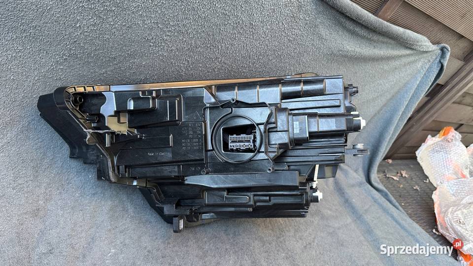 SKODA KODIAQ II 23 LAMPA PRAWA PRZÓD CRYSTAL Lampy przednie lubuskie Gorzów Wielkopolski sprzedam