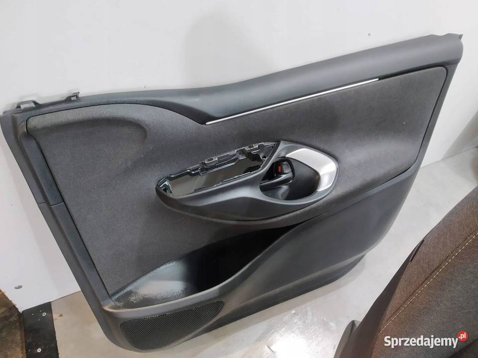 FOTELE KANAPA BOCZKI KOMPLET EU 5D Toyota Yaris osobowe