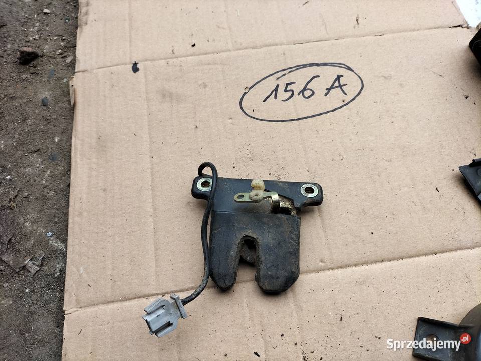 Audi 80 B3 B4 8A5827505B ZAMEK KLAPY BAGAŻNIKA lubelskie