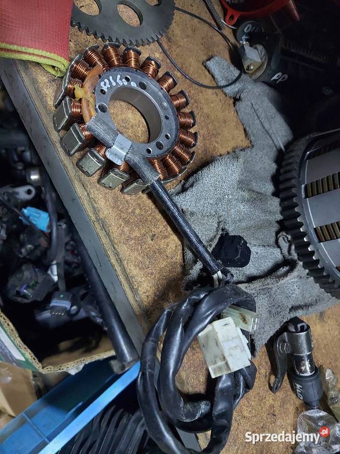 Yamaha FZS 600 Fazer iskrownik stojan alternator