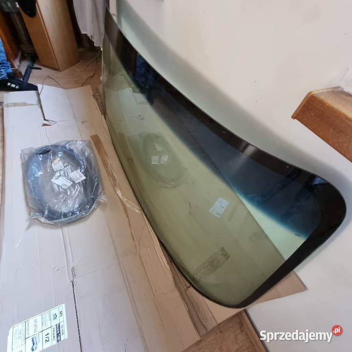 Szyba przednia do CHEVROLET G20G30GMC Zamek Bierzgłowski sprzedam