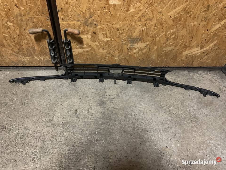 Vw golf III GTD grill przedni Kłodzko
