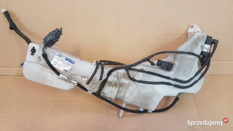 ZBIORNICZEK SPRYSKIWACZY FORD KUGA 0812 XENON Międzychód