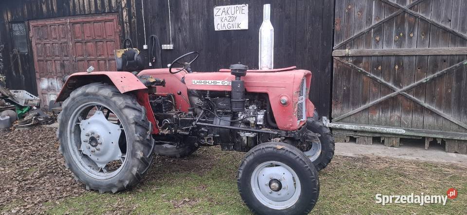 Ciagnik URSUS C 330 83r sprawny na chodzie Zwoleń