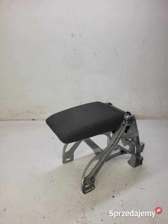 PODŁOKIETNIK PRZÓD AUDI A4 B9 8W0864283A Przystajń sprzedam