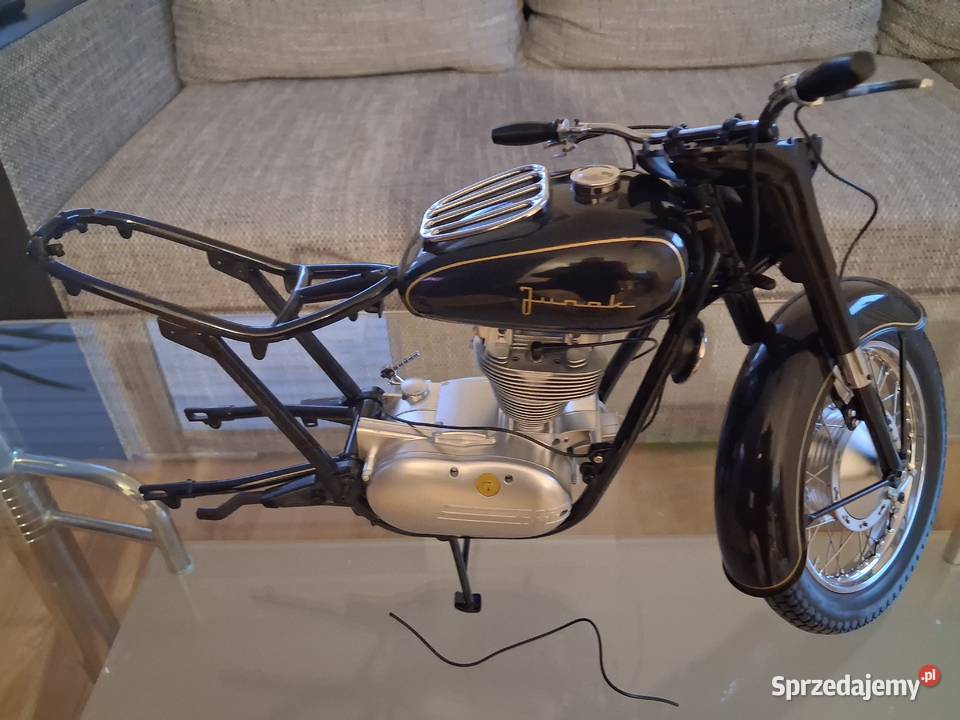 MODEL JUNAKA DO SKOŃCZENIA