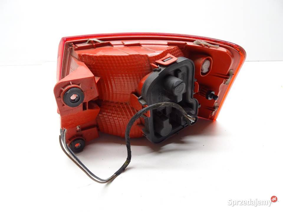 LAMPA LEWA LEWY TYŁ TYLNA W BŁOTNIK 4G5945095