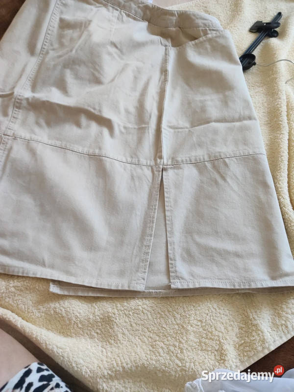 Spódnica w kolorze kremowym 40 brązowy/beżowy Spódnice i sukienki Bielsko-Biała