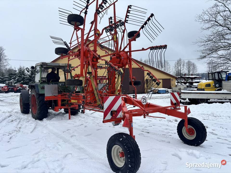 Zgrabiarka 2 karuzelowa Kuhn GA 7301 do środka Myszyniec
