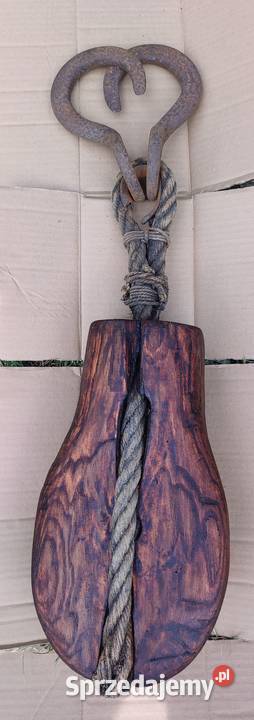 Stary drewniany bloczek z okrętużaglowca Police