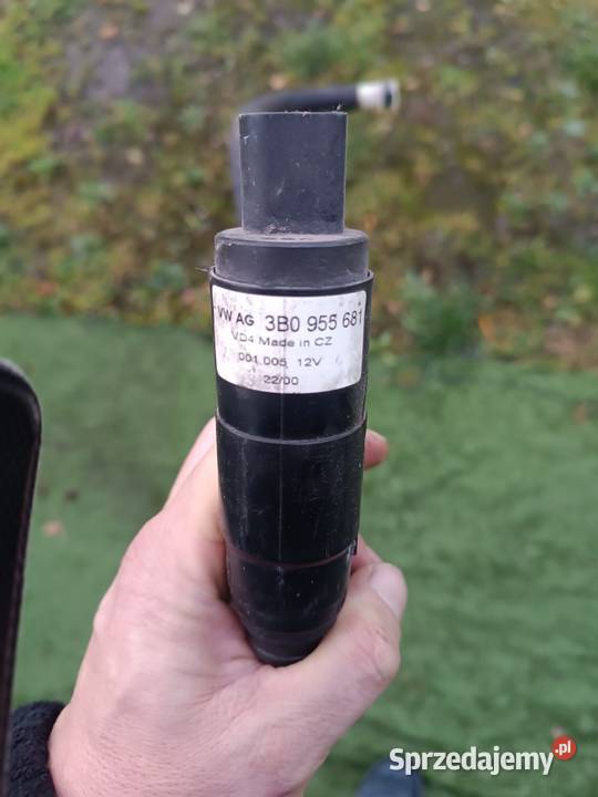 Pompka silniczek spryskiwacza VW AUDI