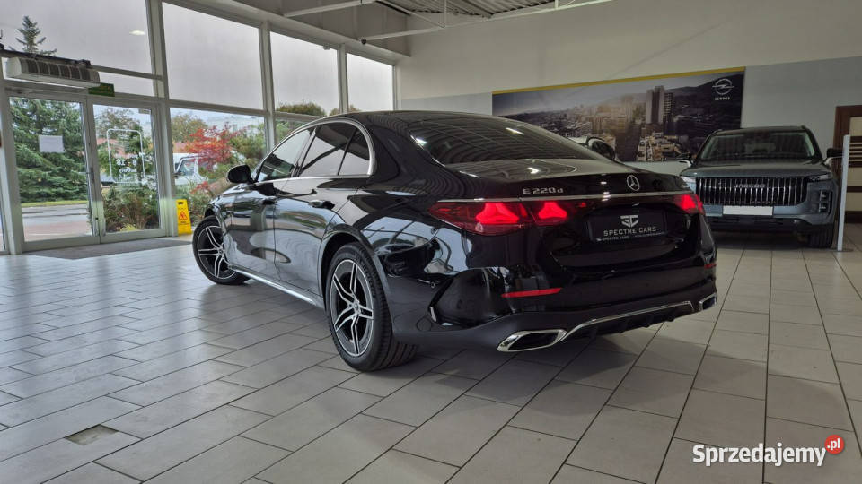Mercedes E 220 W214 2023 czarny warmińsko-mazurskie sprzedam