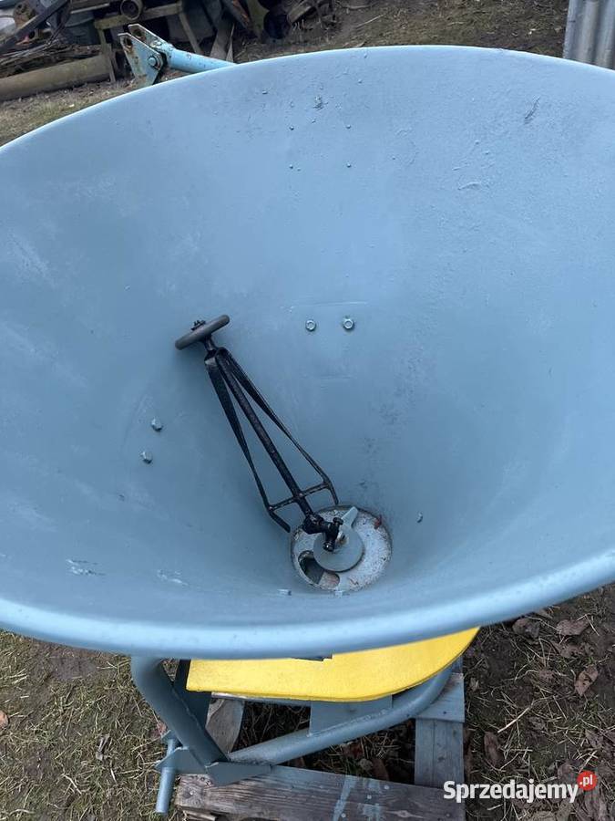 Rozsiewacz lej 300l Maszyny rolnicze Jarosław