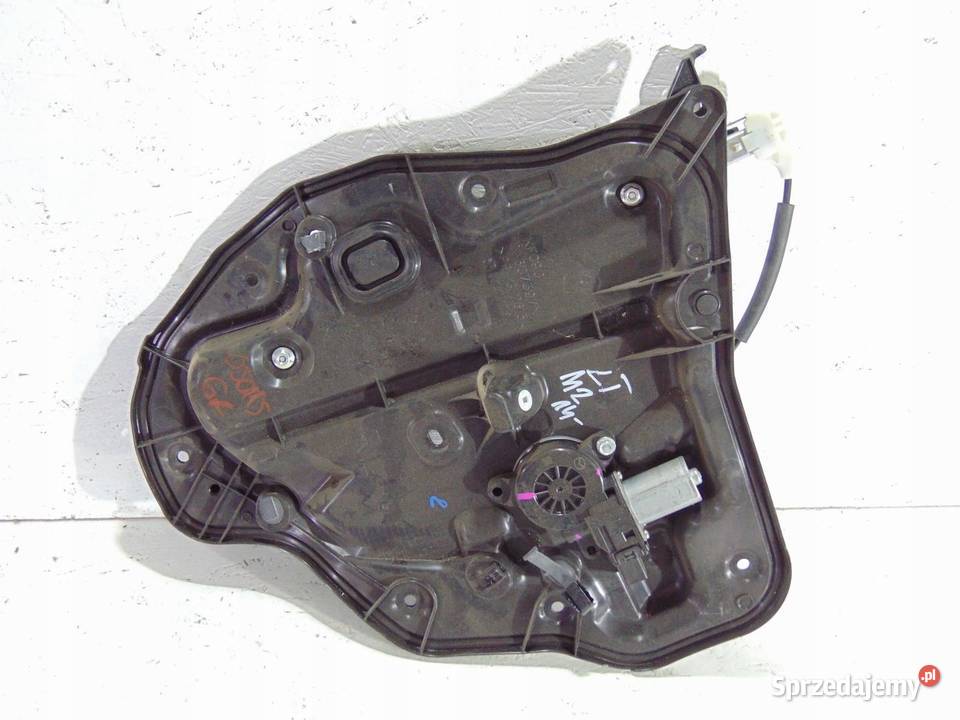 MECHANIZM PODNOŚNIK SZYBY LEWY TYŁ MAZDA 2 III