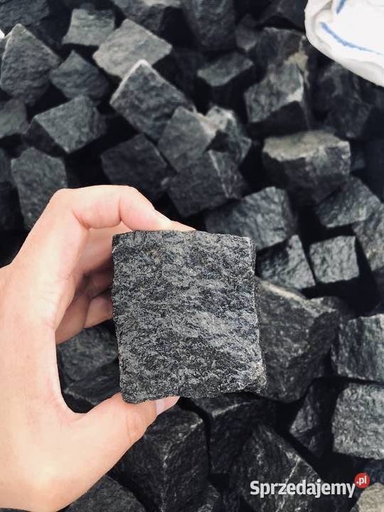 Kostka Brukowa Bazaltowa Czarna Łupana 46 79 811 sprzedam