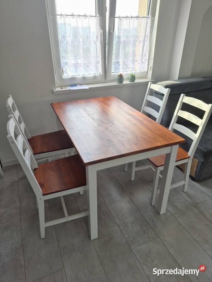Stół i krzesła