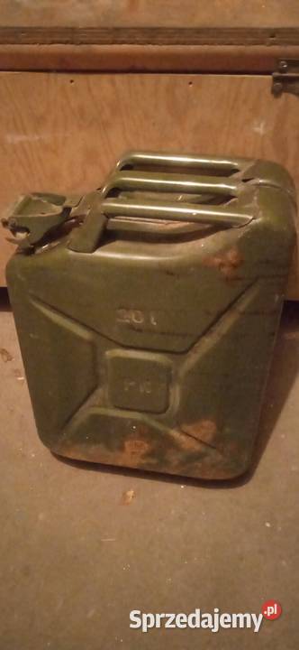 Karnister 20 l z okresu PRL 1981 r Pozostałe Świdnica