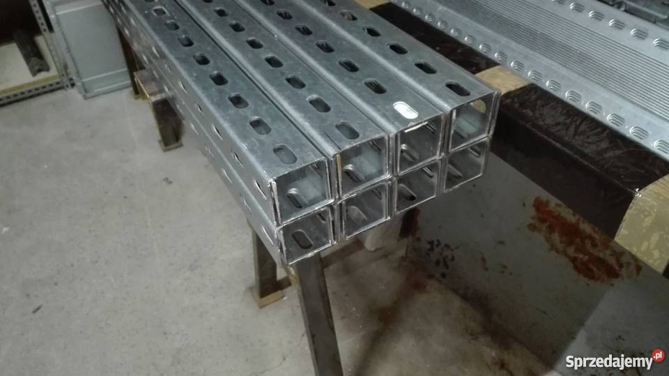 Ceownik perforowany 55x50x2mm 2mb 3140 NETTO