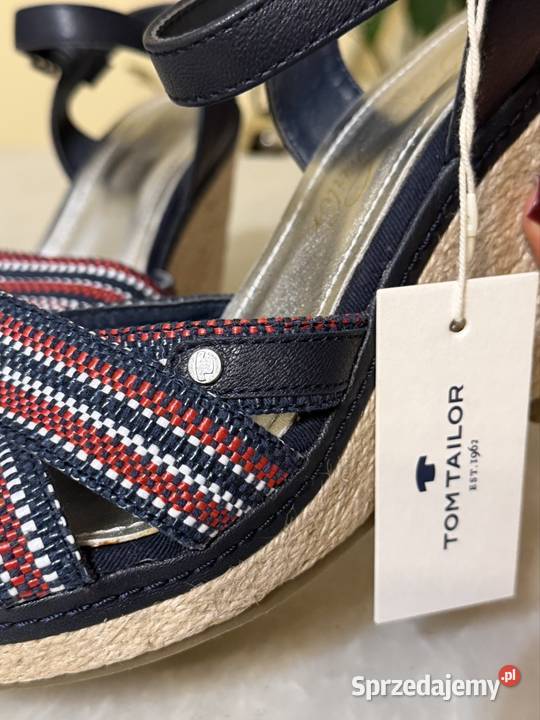 Nowe skórzane sandały na koturnie Tom Tailor dolnośląskie sprzedam