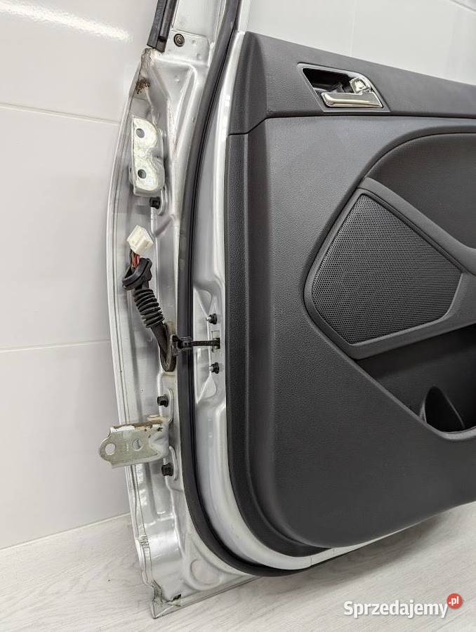 DRZWI PRAWY TYŁ TYLNE BOCZEK 3D BRIGHT SILVER Drzwi podlaskie Białystok sprzedam