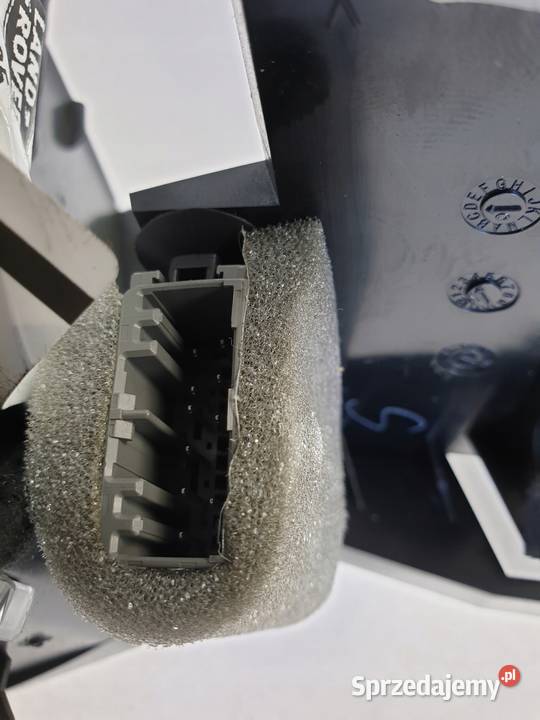 Range Rover II L494 RAMKA OBUDOWA deski KONSOLI Rudka