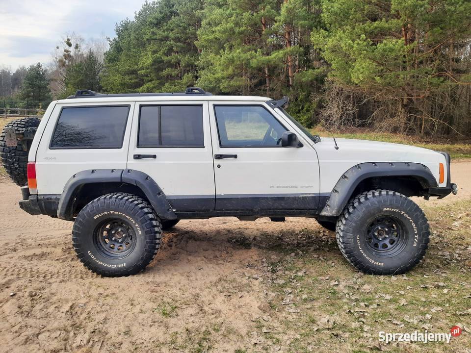 Jeep Cherokee Sport 40 XJ 1999 Lift Mopar MP3 Cherokee