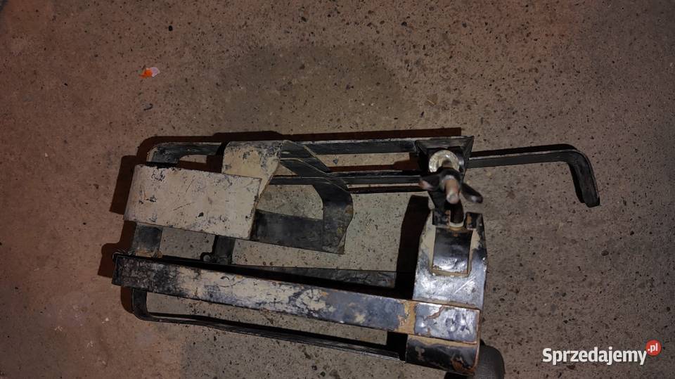 Mocowanie pod kanister Dniepr12 MW750 Leszno