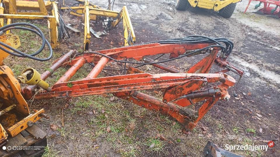 Ładowacz czołowy tur dwie sekcje Czernice Borowe