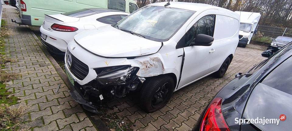 MERCEDESBENZ ECITAN 2024 EE 122 122KM mazowieckie Warszawa