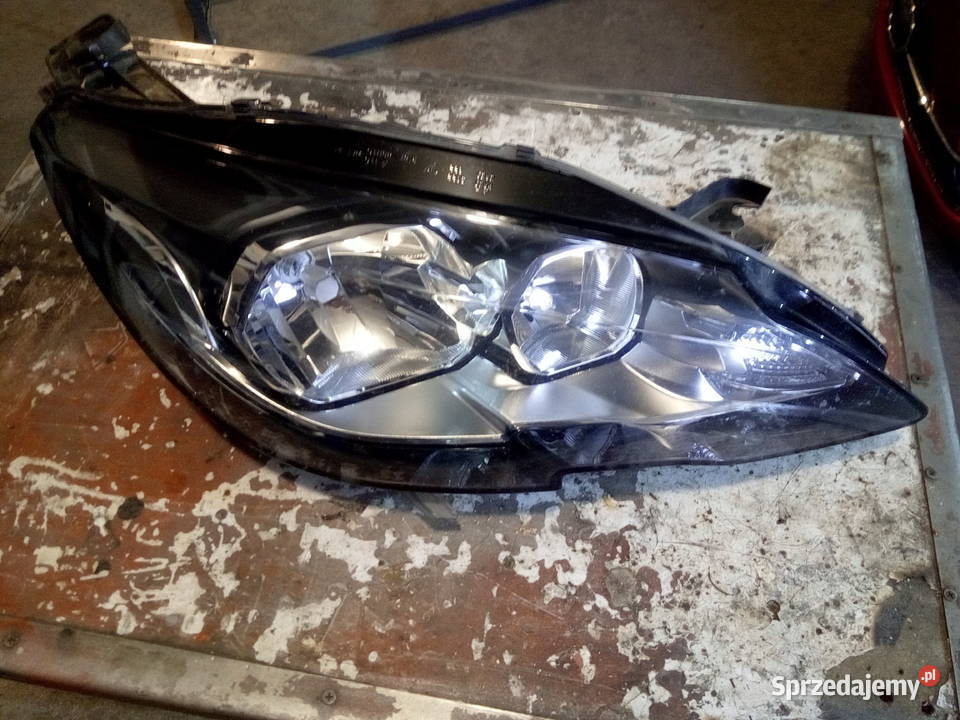 Lampa peugeot 308 t9 sprzedam