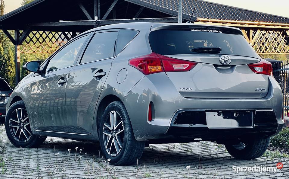 Toyota Auris 14 D4d niski przebieg szklany dach Auris Rzeszów sprzedam