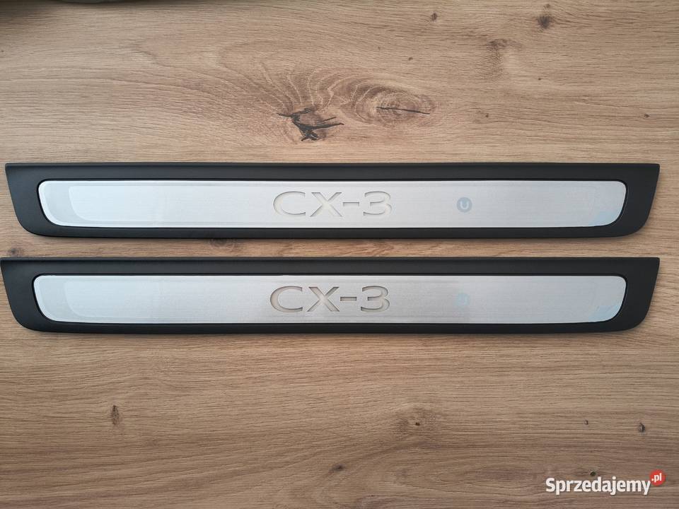 Listwy ozdobne progów LED Mazda CX3 DK Nowe OE osobowe lubelskie Lublin